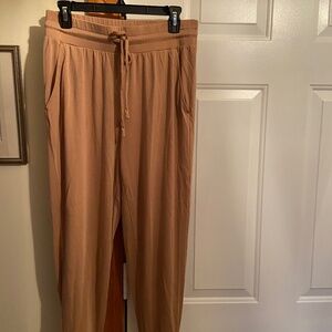 Loft sleepwear